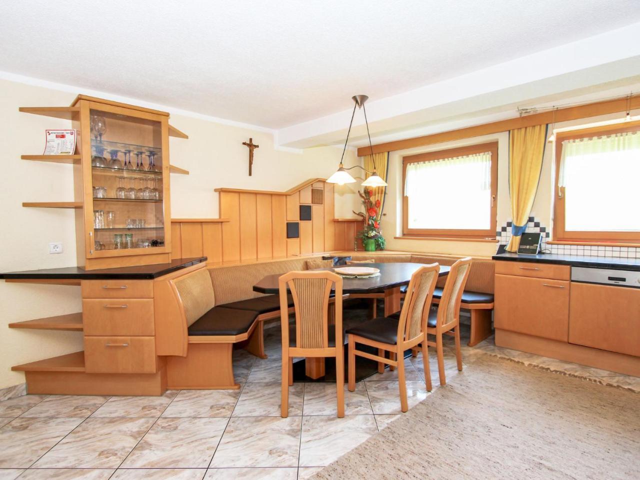 Apartment Christian By Interhome Fügen Екстериор снимка