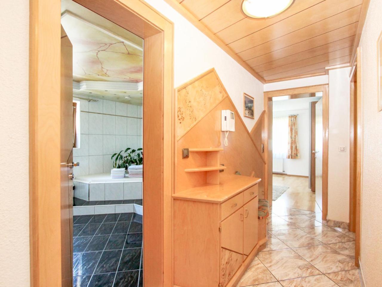 Apartment Christian By Interhome Fügen Екстериор снимка