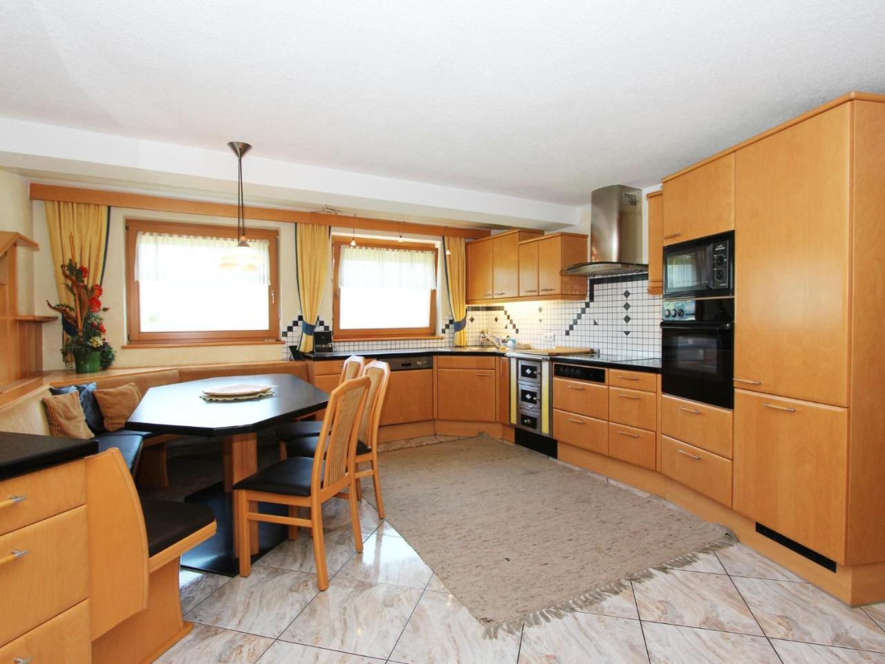 Apartment Christian By Interhome Fügen Екстериор снимка